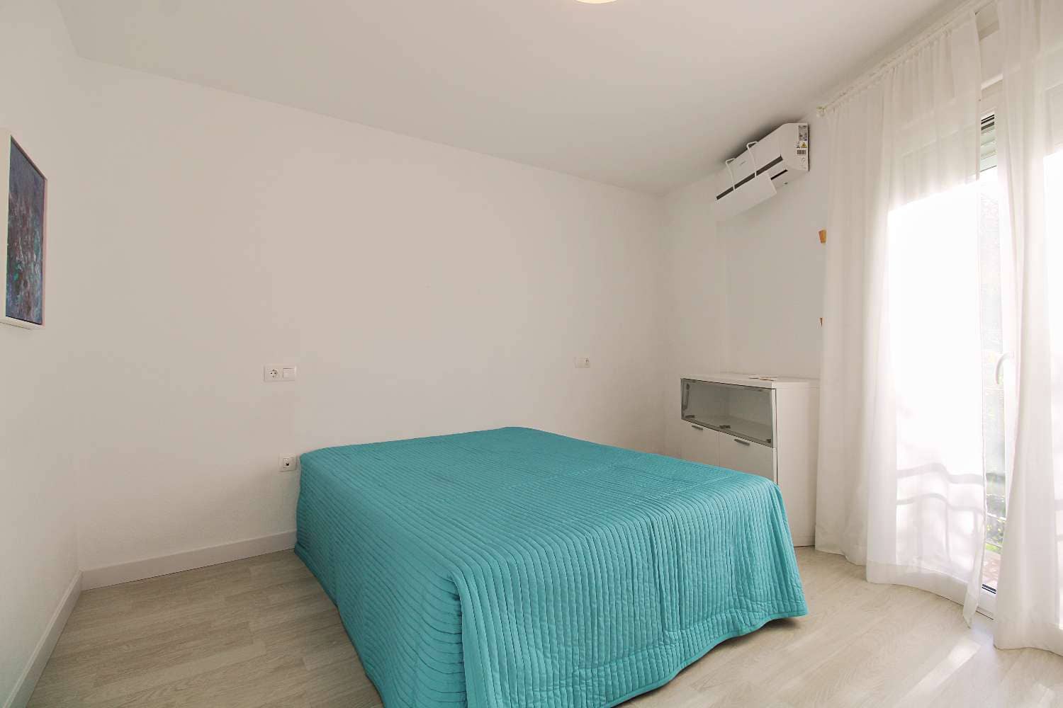 3 bedroom Flat for sale in Alhaurin de la Torre with garage - € 320,000 (Ref: 8769948)