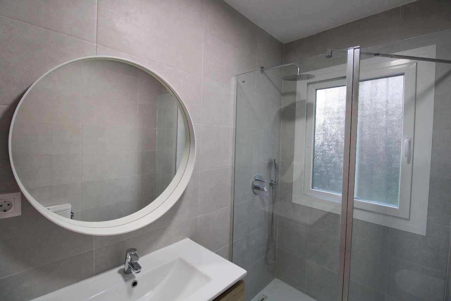 3 bedroom Flat for sale in Alhaurin de la Torre with garage - € 320,000 (Ref: 8769948)