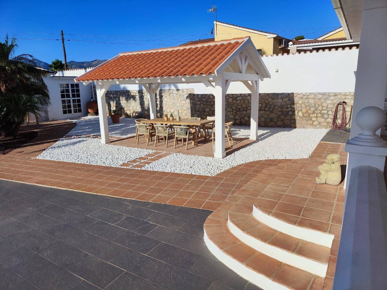 4 chambre Villa/Maison à vendre à Alhaurin de la Torre avec piscine - 840 000 € (Ref: 8805840)