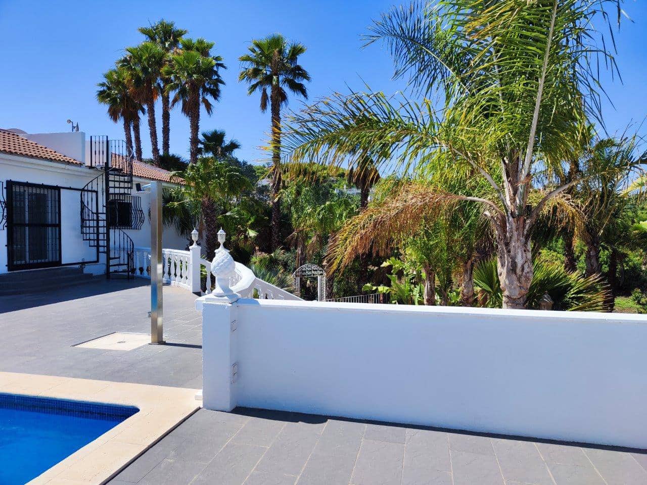 4 chambre Villa/Maison à vendre à Alhaurin de la Torre avec piscine - 840 000 € (Ref: 8805840)