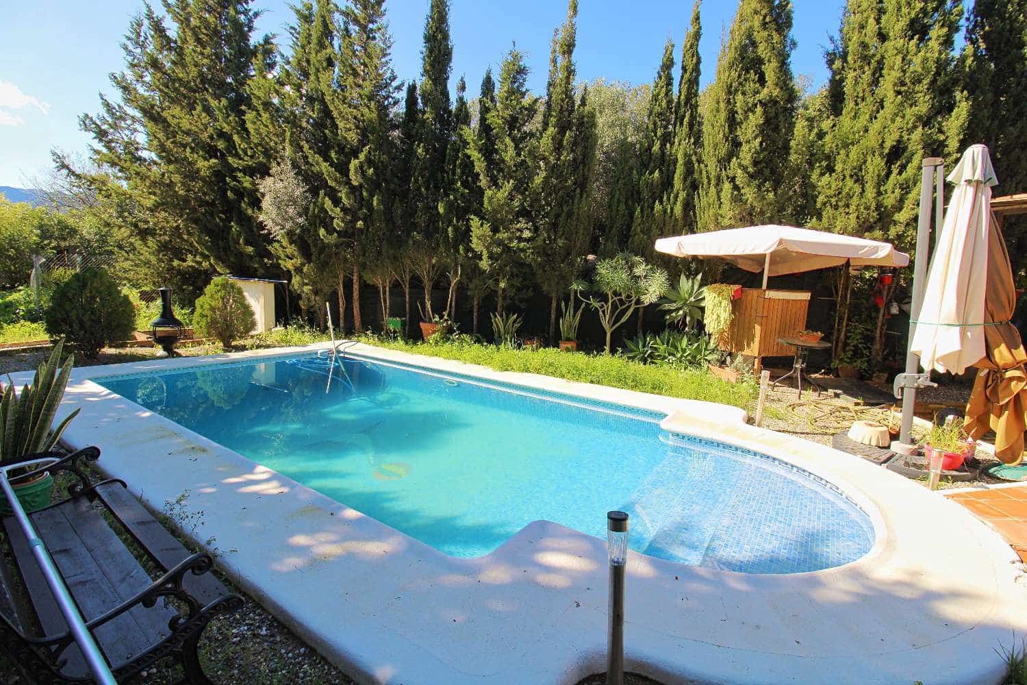 2 soveværelse Finca/Landehus til salg i Alhaurin de la Torre med swimmingpool - € 350.000 (Ref: 8879603)