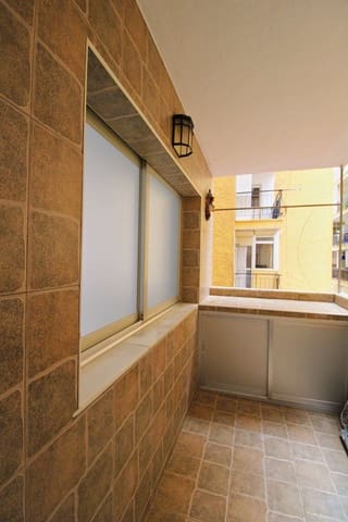 3 soveværelse Lejlighed til leje i El Palo, Málaga by - € 1.200 (Ref: 8881315)