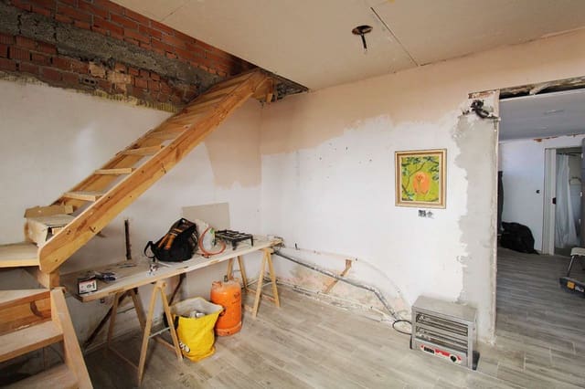 1 sovrum Hus till salu i Alhaurín de la Torre - 147 000 € (Ref: 8998388)