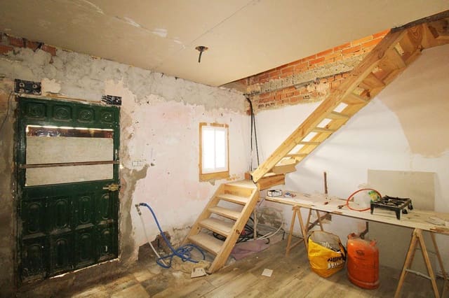 1 sovrum Hus till salu i Alhaurín de la Torre - 147 000 € (Ref: 8998388)