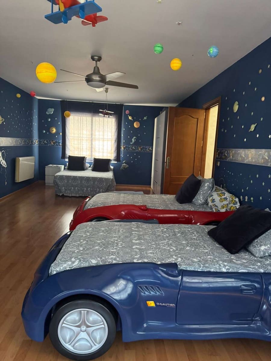 7 quarto Moradia para venda em Alhaurin de la Torre com piscina - 740 000 € (Ref: 9118532)