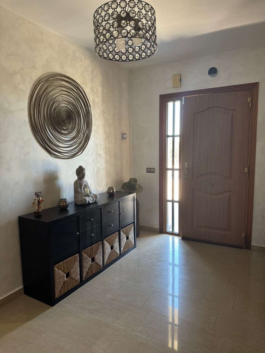 7 quarto Moradia para venda em Alhaurin de la Torre com piscina - 740 000 € (Ref: 9118532)