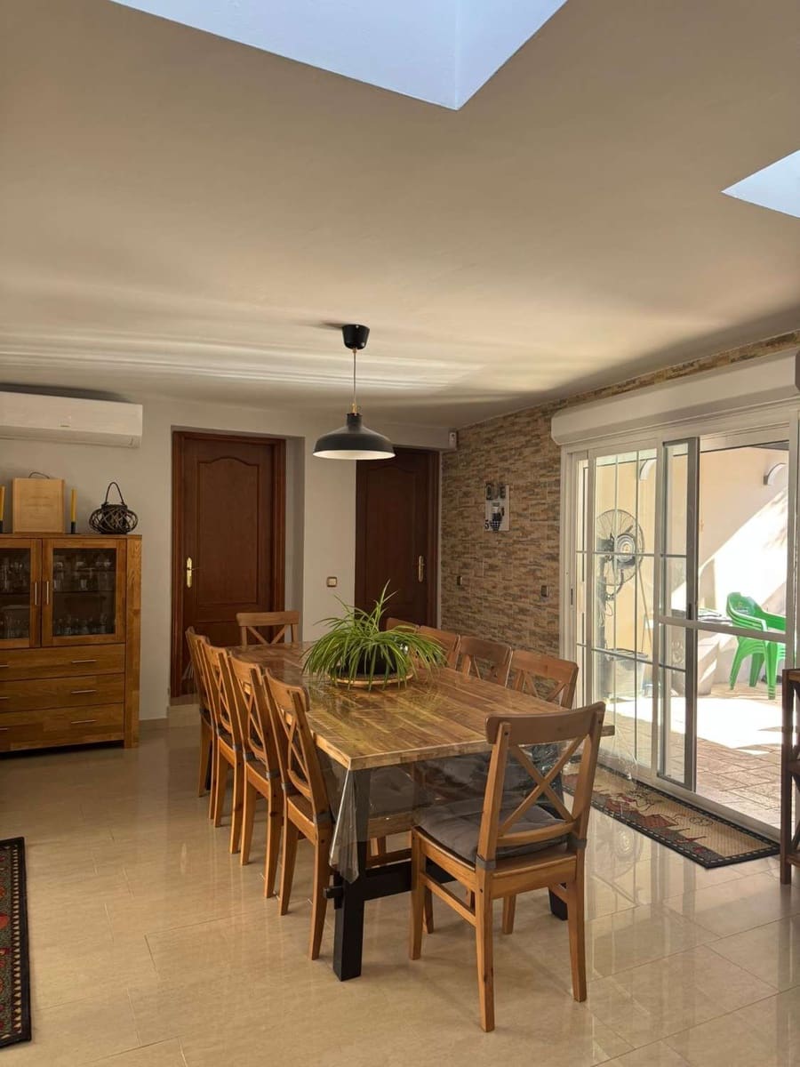 7 quarto Moradia para venda em Alhaurin de la Torre com piscina - 740 000 € (Ref: 9118532)