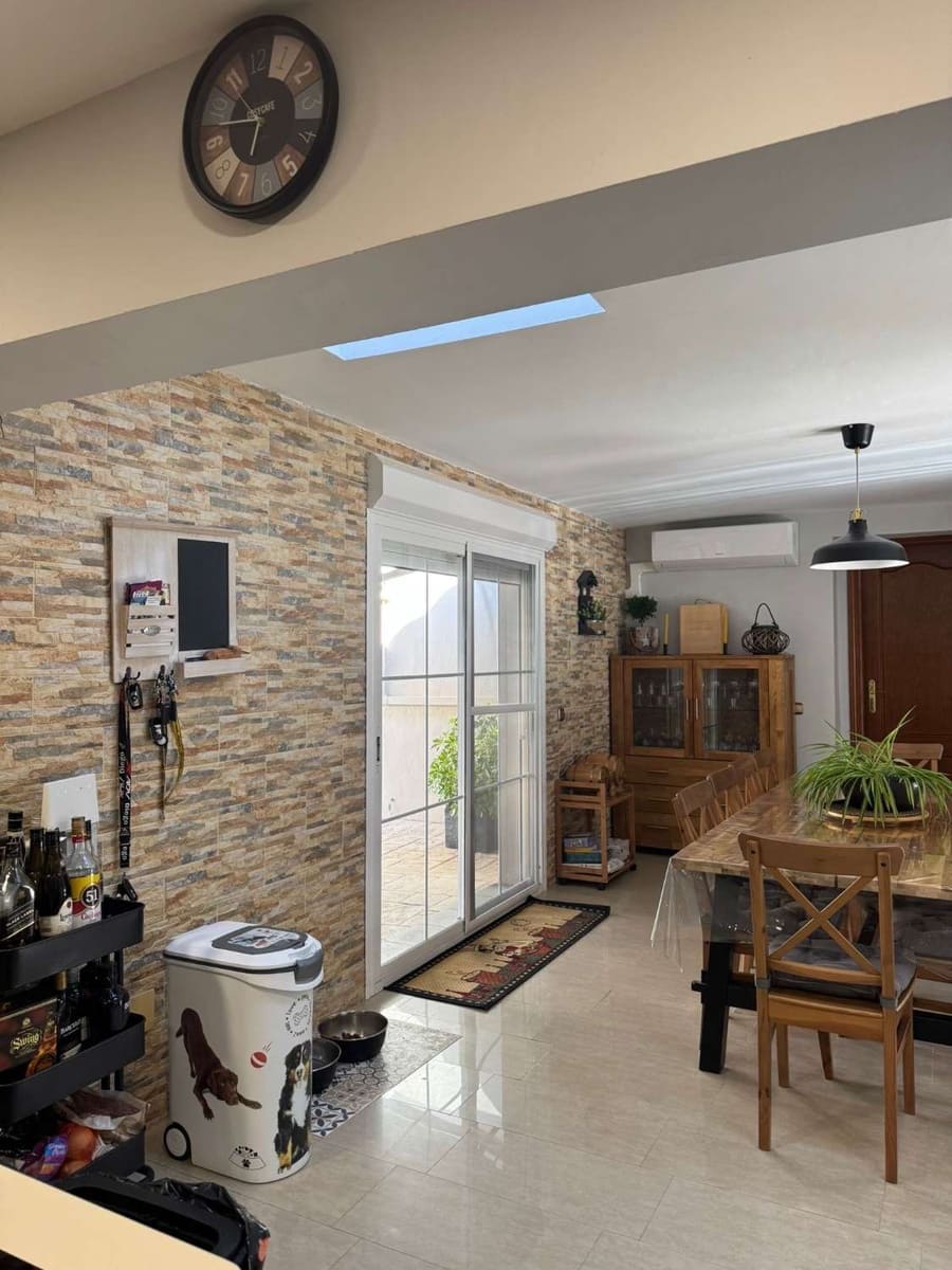 7 quarto Moradia para venda em Alhaurin de la Torre com piscina - 740 000 € (Ref: 9118532)