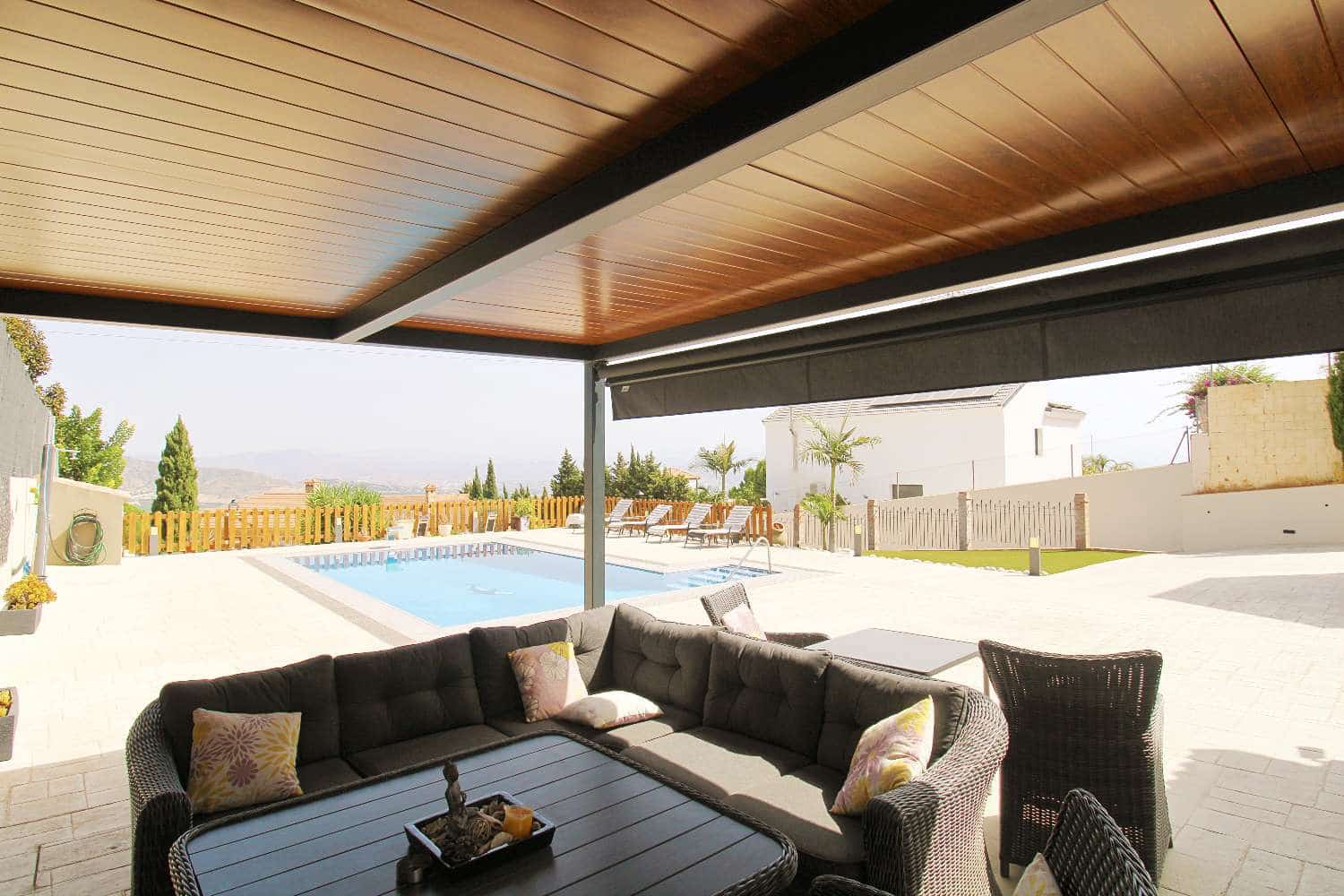 7 quarto Moradia para venda em Alhaurin de la Torre com piscina - 740 000 € (Ref: 9118532)