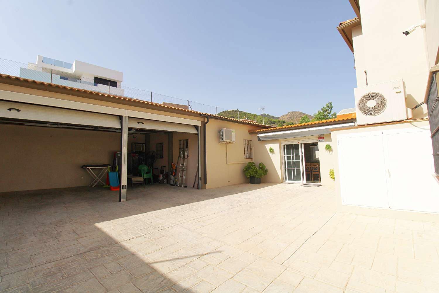 7 quarto Moradia para venda em Alhaurin de la Torre com piscina - 740 000 € (Ref: 9118532)