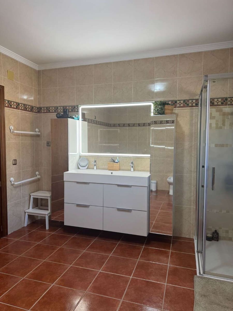 7 quarto Moradia para venda em Alhaurin de la Torre com piscina - 740 000 € (Ref: 9118532)