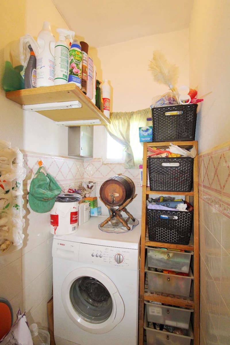 3 soveværelse Finca/Landehus til salg i Alhaurin de la Torre med swimmingpool - € 250.000 (Ref: 9126506)