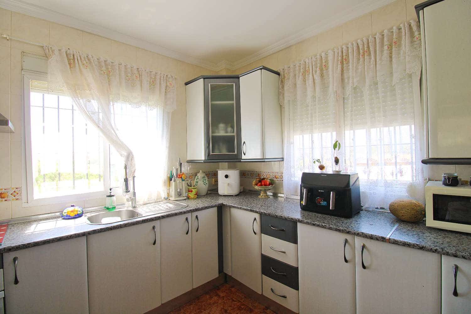 3 soveværelse Finca/Landehus til salg i Alhaurin de la Torre med swimmingpool - € 250.000 (Ref: 9126506)