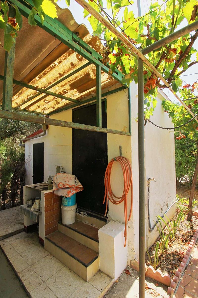 3 soveværelse Finca/Landehus til salg i Alhaurin de la Torre med swimmingpool - € 250.000 (Ref: 9126506)