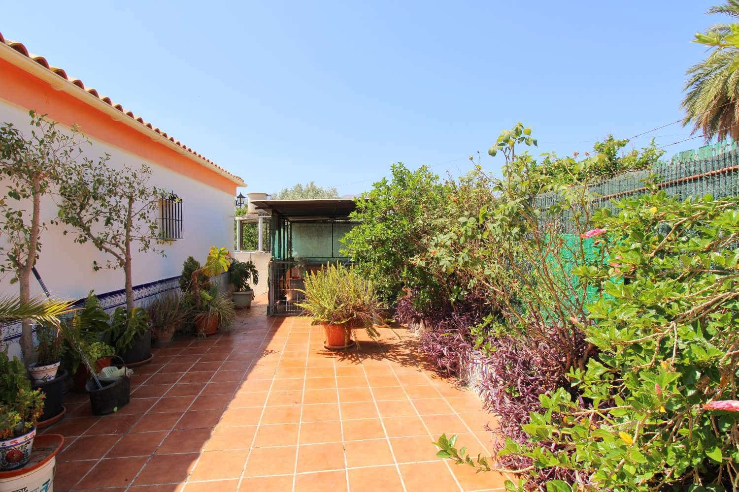 3 soveværelse Finca/Landehus til salg i Alhaurin de la Torre med swimmingpool - € 250.000 (Ref: 9126506)