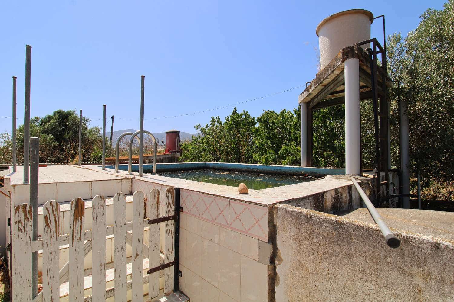 3 soveværelse Finca/Landehus til salg i Alhaurin de la Torre med swimmingpool - € 250.000 (Ref: 9126506)