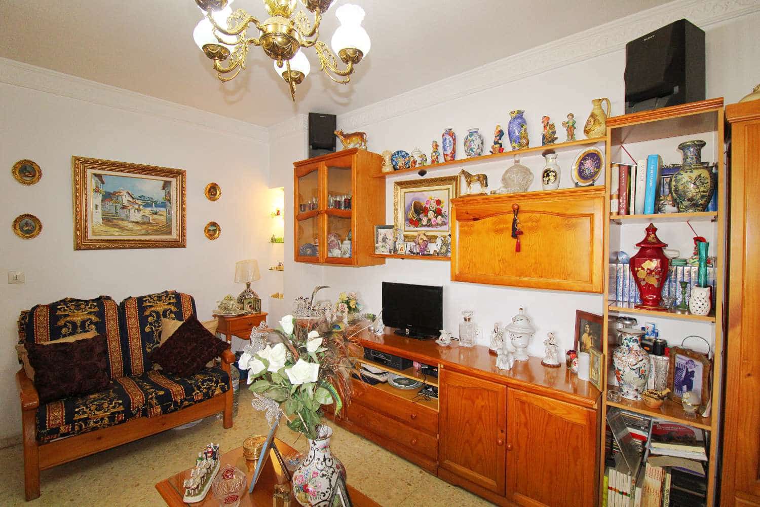 3 soveværelse Finca/Landehus til salg i Alhaurin de la Torre med swimmingpool - € 250.000 (Ref: 9126506)