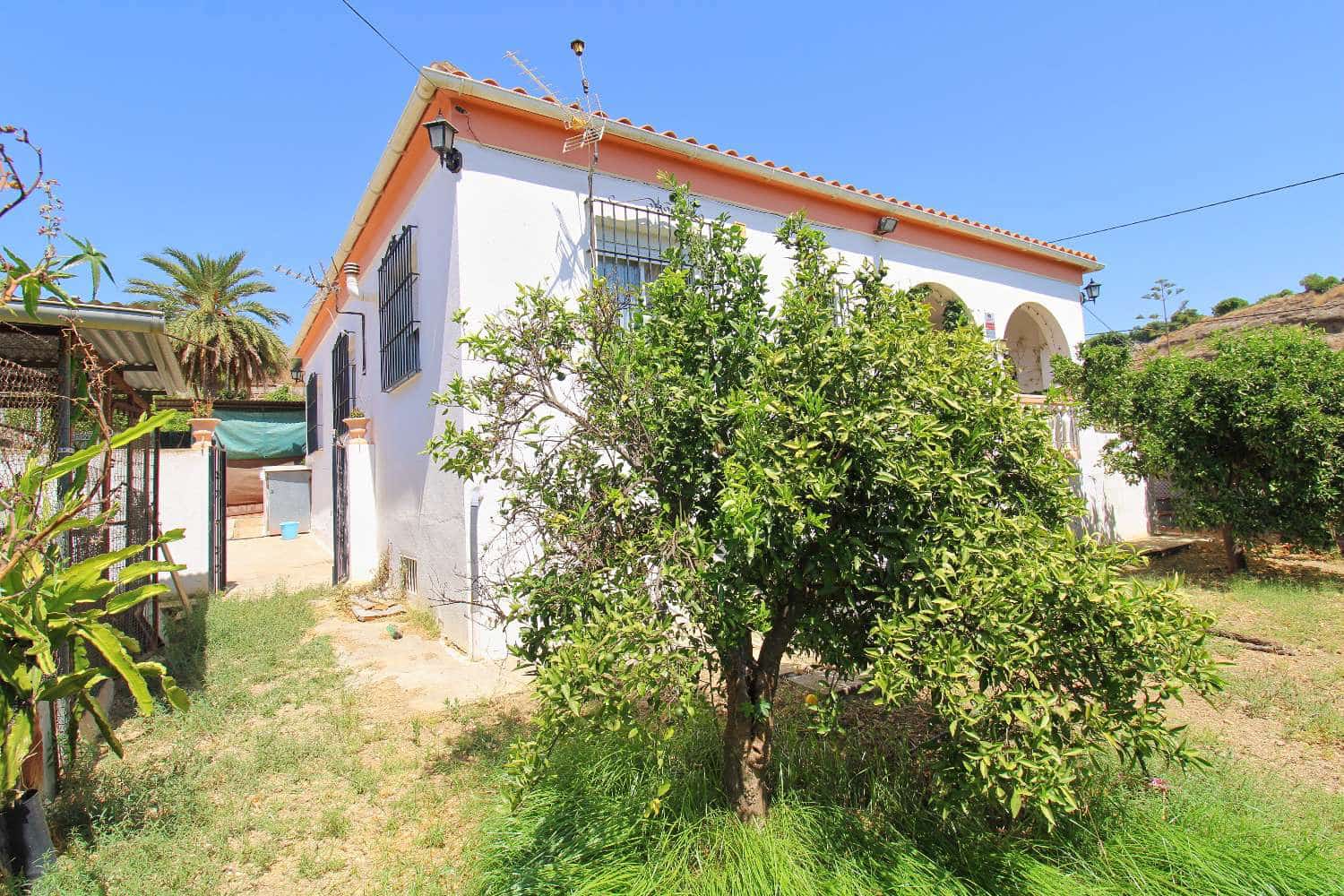 3 soveværelse Finca/Landehus til salg i Alhaurin de la Torre med swimmingpool - € 250.000 (Ref: 9126506)