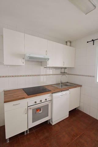 4 slaapkamer Rijtjeshuis te huur in Alhaurín de la Torre met zwembad - € 1.700 (Ref: 9136872)