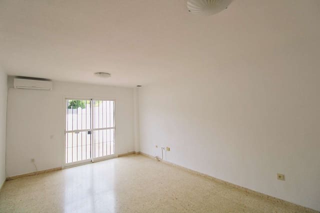 4 slaapkamer Rijtjeshuis te huur in Alhaurín de la Torre met zwembad - € 1.700 (Ref: 9136872)