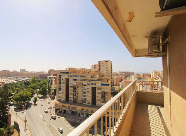 3 makuuhuone Asunto vuokrattavana paikassa Málaga kaupunki mukana 
autotalli - 1 650 € (Ref: 9136873)