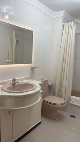 3 makuuhuone Asunto vuokrattavana paikassa Málaga kaupunki mukana 
autotalli - 1 950 € (Ref: 9136873)