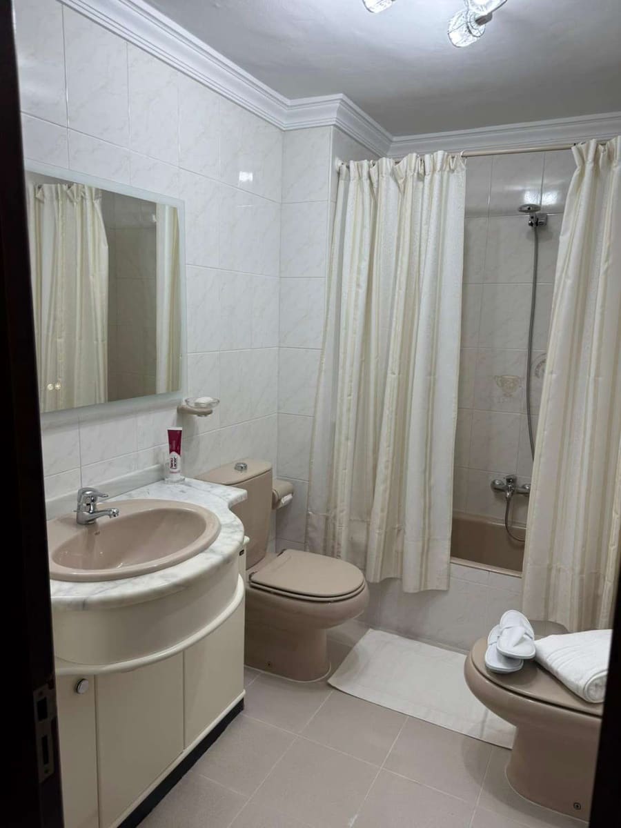 3 makuuhuone Asunto vuokrattavana paikassa Malaga kaupunki mukana 
autotalli - 1 950 € (Ref: 9136873)