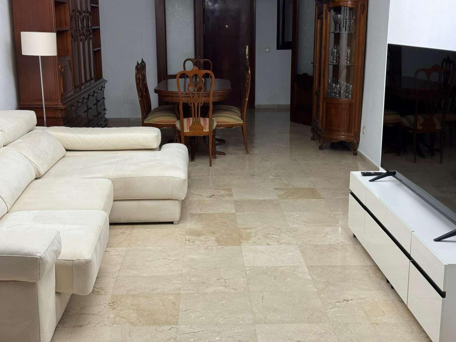 3 makuuhuone Asunto vuokrattavana paikassa Malaga kaupunki mukana 
autotalli - 1 950 € (Ref: 9136873)