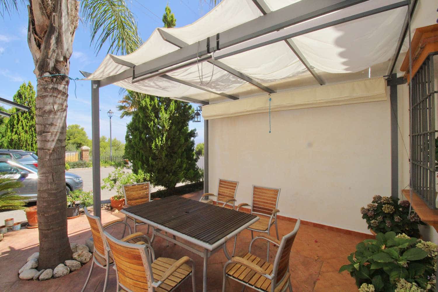 4 quarto Moradia para venda em Alhaurin de la Torre com piscina - 650 000 € (Ref: 9141314)