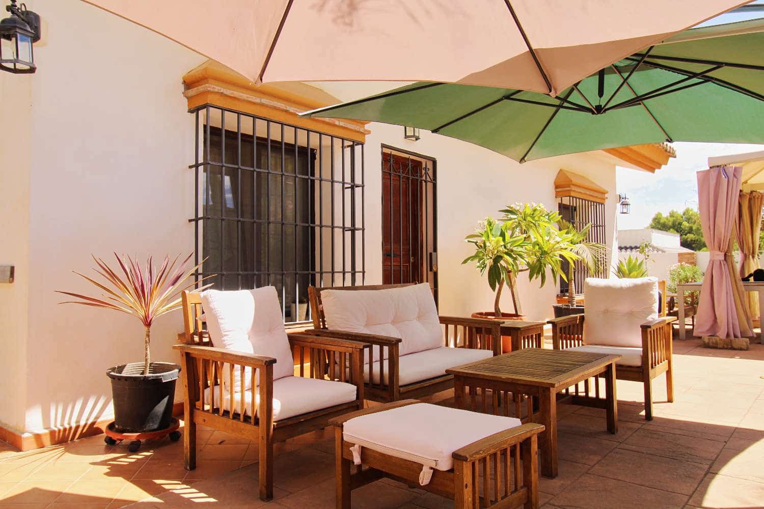 4 quarto Moradia para venda em Alhaurin de la Torre com piscina - 650 000 € (Ref: 9141314)