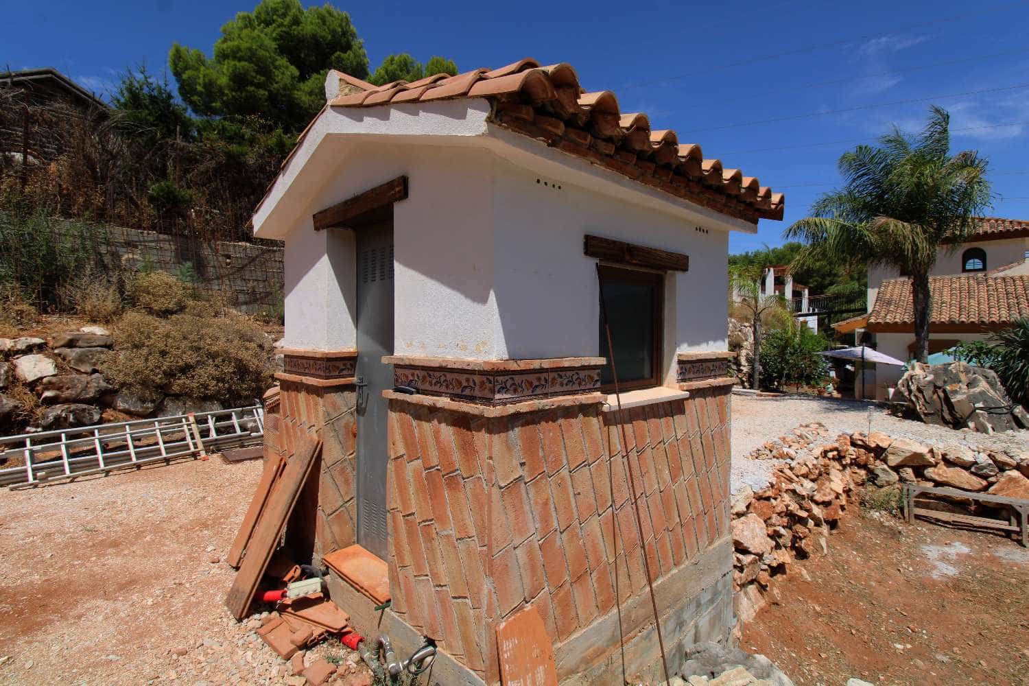 4 quarto Moradia para venda em Alhaurin de la Torre com piscina - 650 000 € (Ref: 9141314)