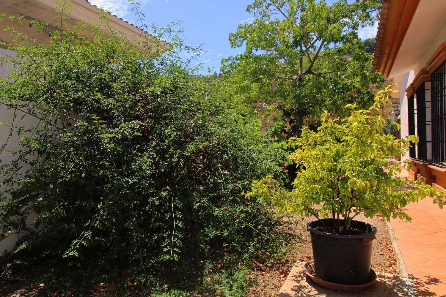 4 quarto Moradia para venda em Alhaurin de la Torre com piscina - 650 000 € (Ref: 9141314)