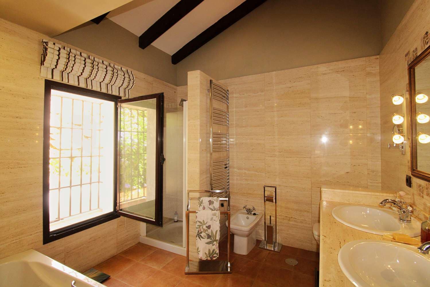 4 quarto Moradia para venda em Alhaurin de la Torre com piscina - 650 000 € (Ref: 9141314)