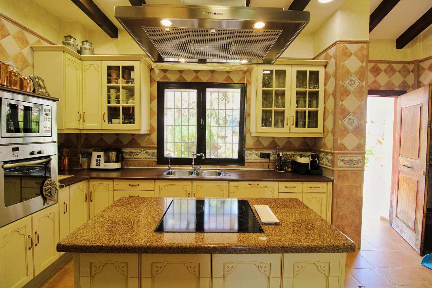 4 quarto Moradia para venda em Alhaurin de la Torre com piscina - 650 000 € (Ref: 9141314)