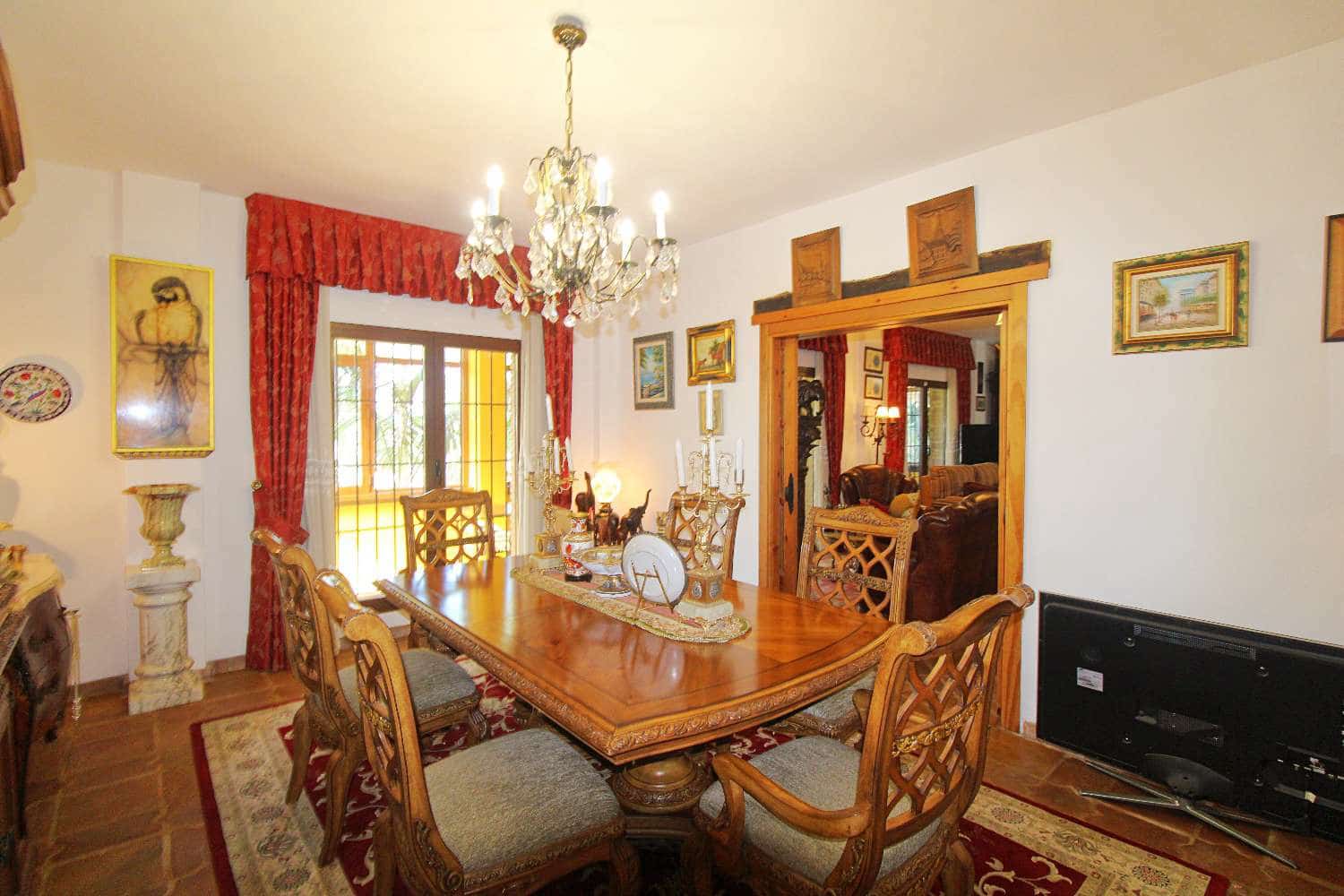 5 sovrum Villa till salu i Alhaurin de la Torre med pool - 735 000 € (Ref: 9151696)