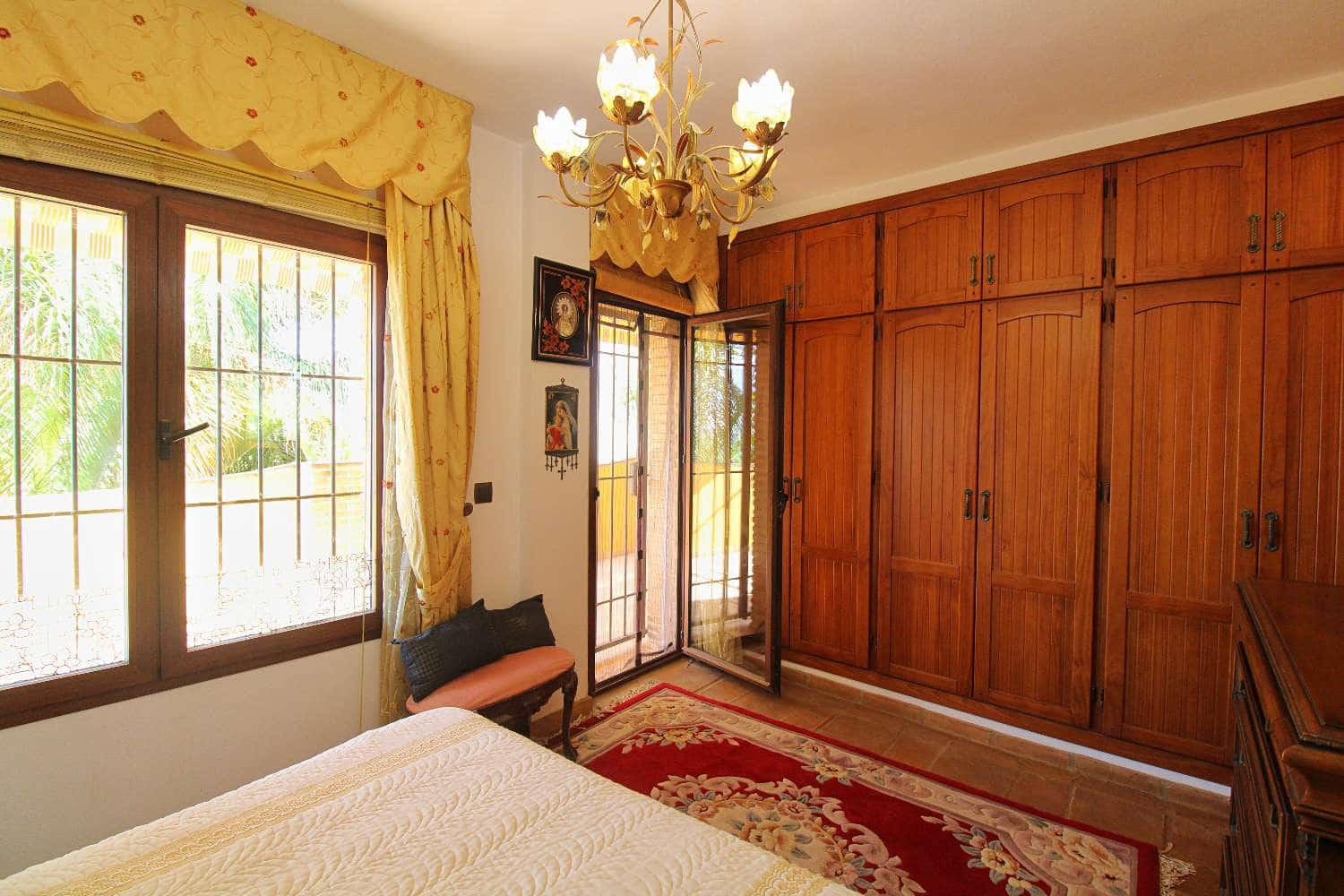 5 sovrum Villa till salu i Alhaurin de la Torre med pool - 735 000 € (Ref: 9151696)