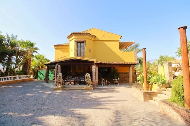 5 Zimmer Villa zu verkaufen in Alhaurín de la Torre mit Pool - 798.000 € (Ref: 9151696)