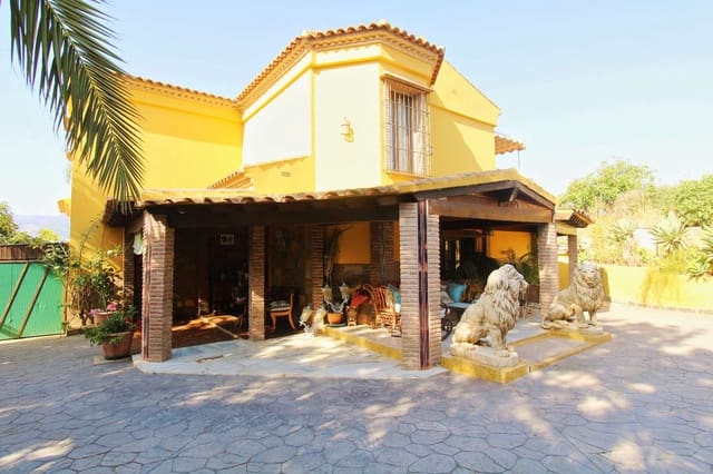 5 Zimmer Villa zu verkaufen in Alhaurín de la Torre mit Pool - 798.000 € (Ref: 9151696)