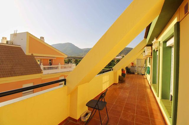Ático de 3 habitaciones en Alhaurín de la Torre en alquiler con garaje - 1.400 € (Ref: 9165483)