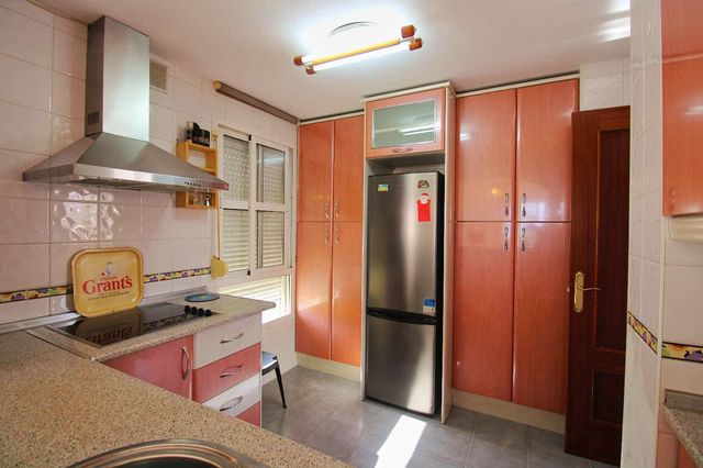 Ático de 3 habitaciones en Alhaurín de la Torre en alquiler con garaje - 1.400 € (Ref: 9165483)