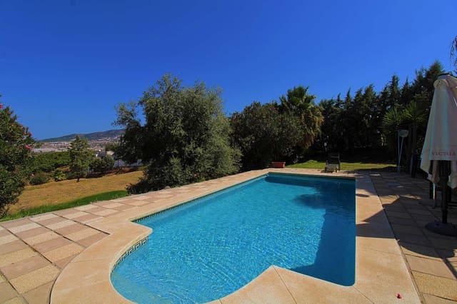 3 soverom Villa til leie i Alhaurín de la Torre med svømmebasseng - € 2 500 (Ref: 9169316)