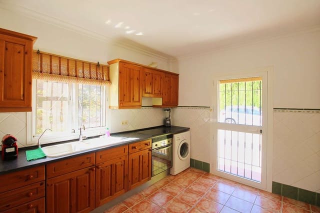 3 soverom Villa til leie i Alhaurín de la Torre med svømmebasseng - € 2 500 (Ref: 9169316)