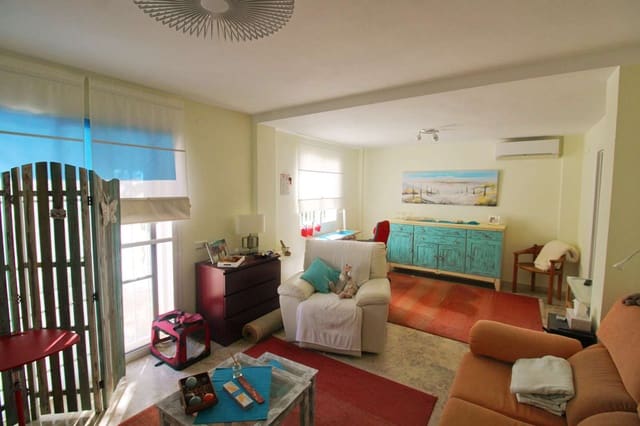 3 slaapkamer Halfvrijstaande villa te koop in Alhaurín de la Torre met garage - € 490.000 (Ref: 9290952)