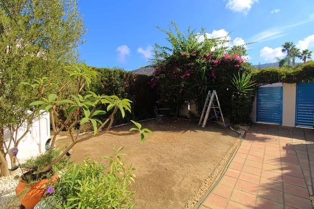 3 slaapkamer Halfvrijstaande villa te koop in Alhaurín de la Torre met garage - € 490.000 (Ref: 9290952)