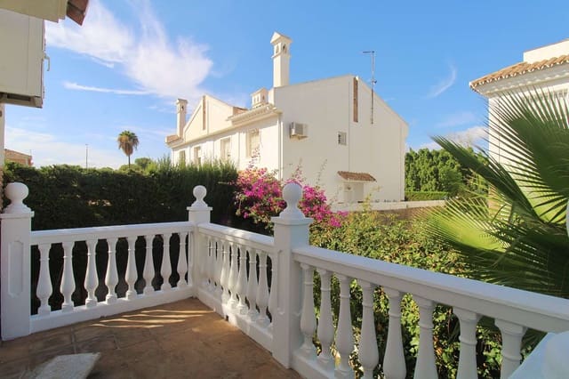 3 slaapkamer Halfvrijstaande villa te koop in Alhaurín de la Torre met garage - € 490.000 (Ref: 9290952)