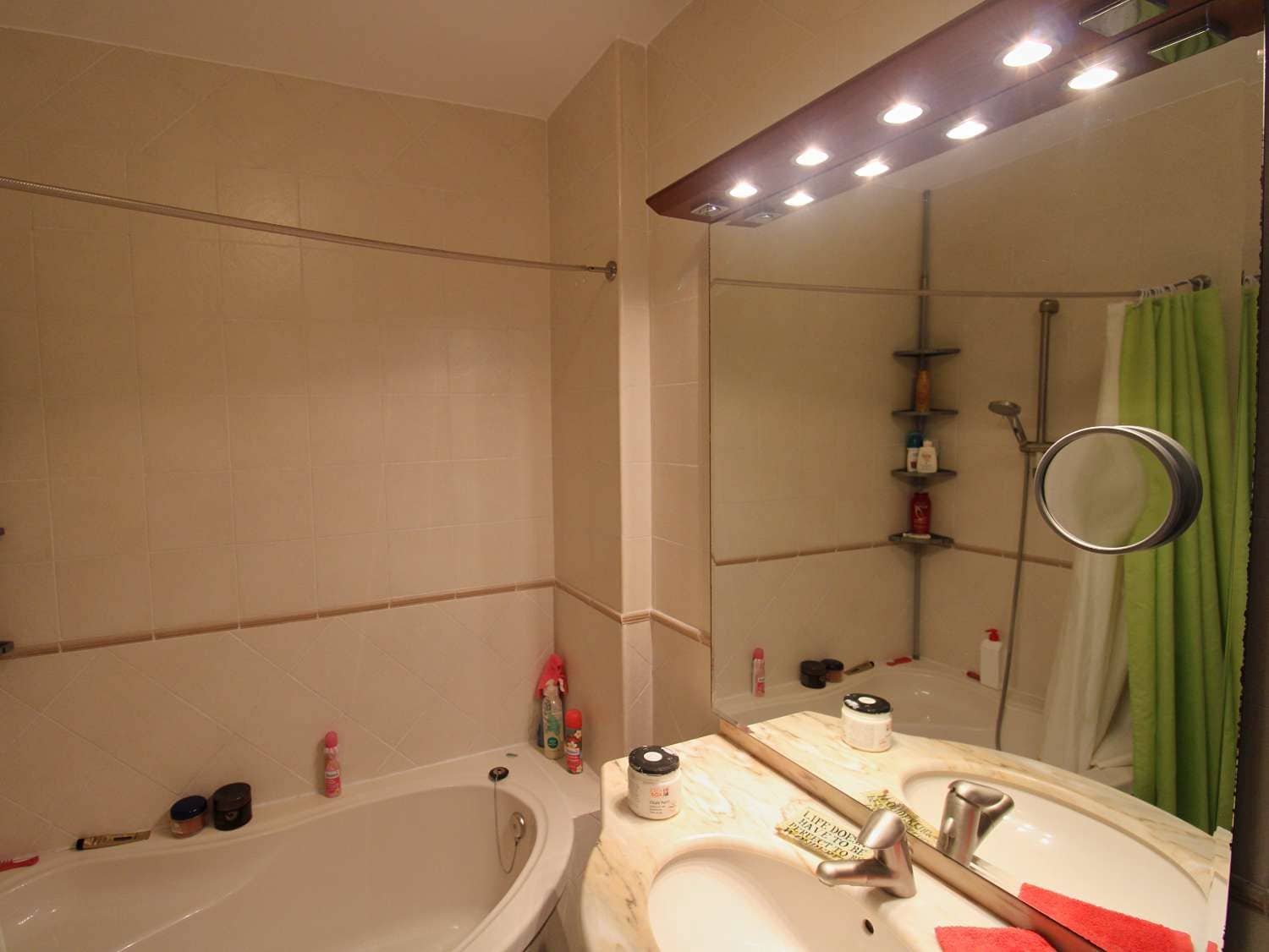 3 soveværelse Semi-Rækkehus til salg i Alhaurin de la Torre med garage - € 490.000 (Ref: 9290952)