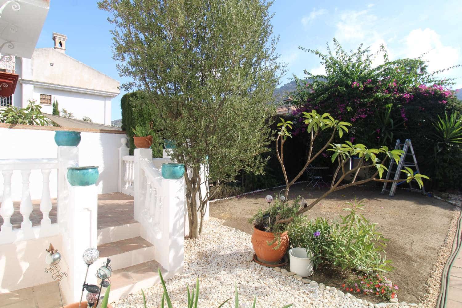 3 soveværelse Semi-Rækkehus til salg i Alhaurin de la Torre med garage - € 490.000 (Ref: 9290952)