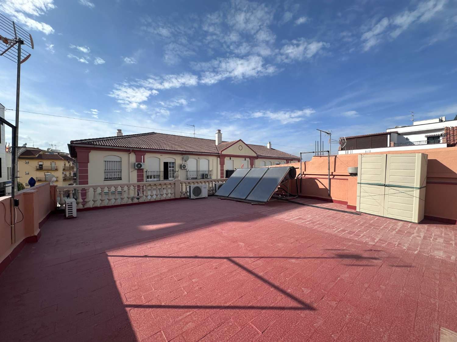 3 bedroom Townhouse for rent in Alhaurin de la Torre - € 1,200 (Ref: 9312317)