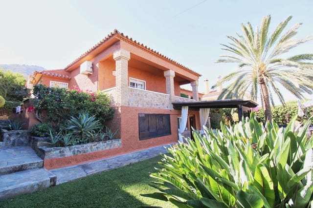 3 camera da letto Villa in vendita in Alhaurín de la Torre con piscina - 985.000 € (Rif: 9337505)