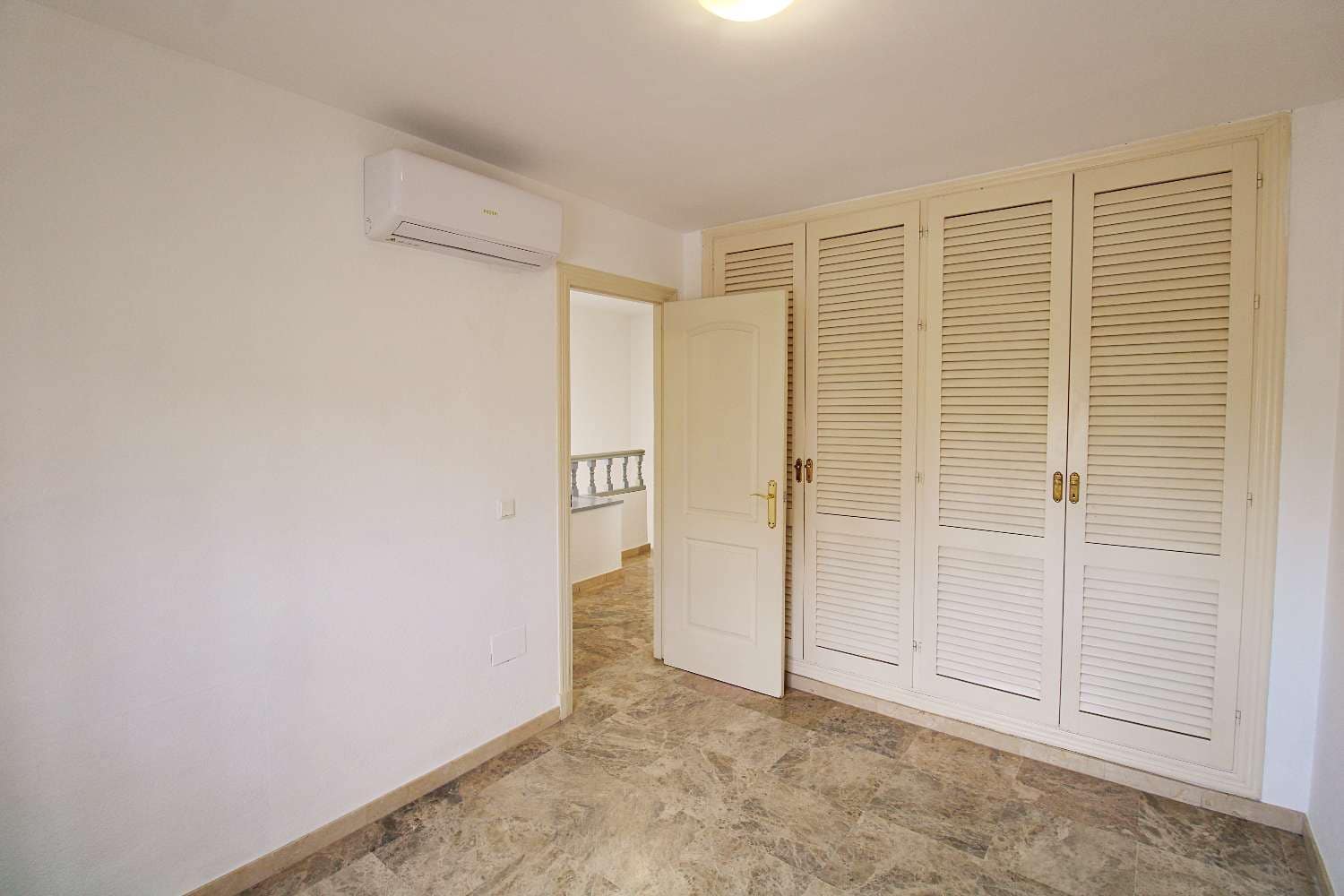 3 slaapkamer Halfvrijstaande villa te koop in Alhaurin de la Torre met zwembad garage - € 480.000 (Ref: 9358848)